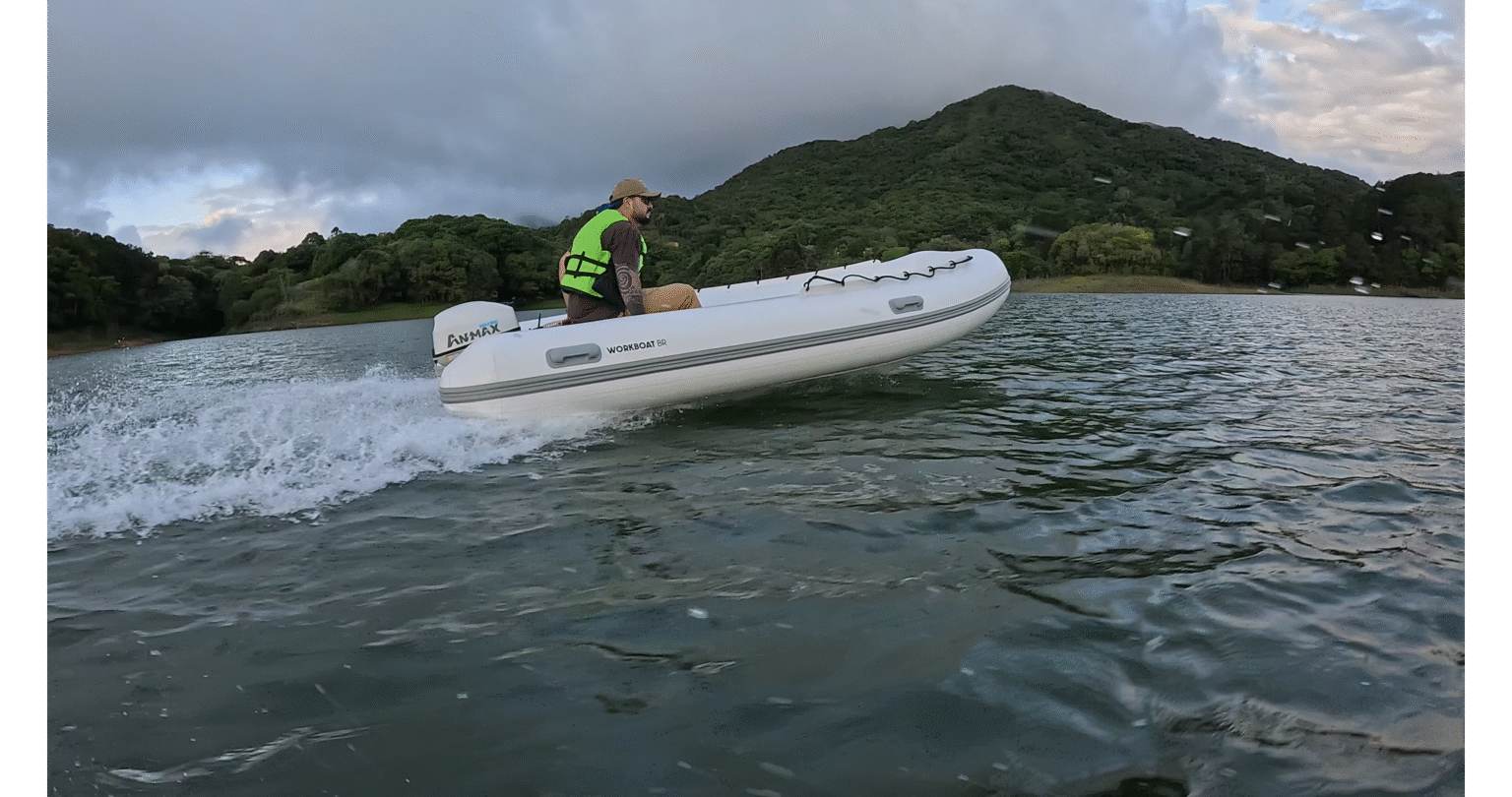 FOTO BARCO BRANCO WB38 - 01